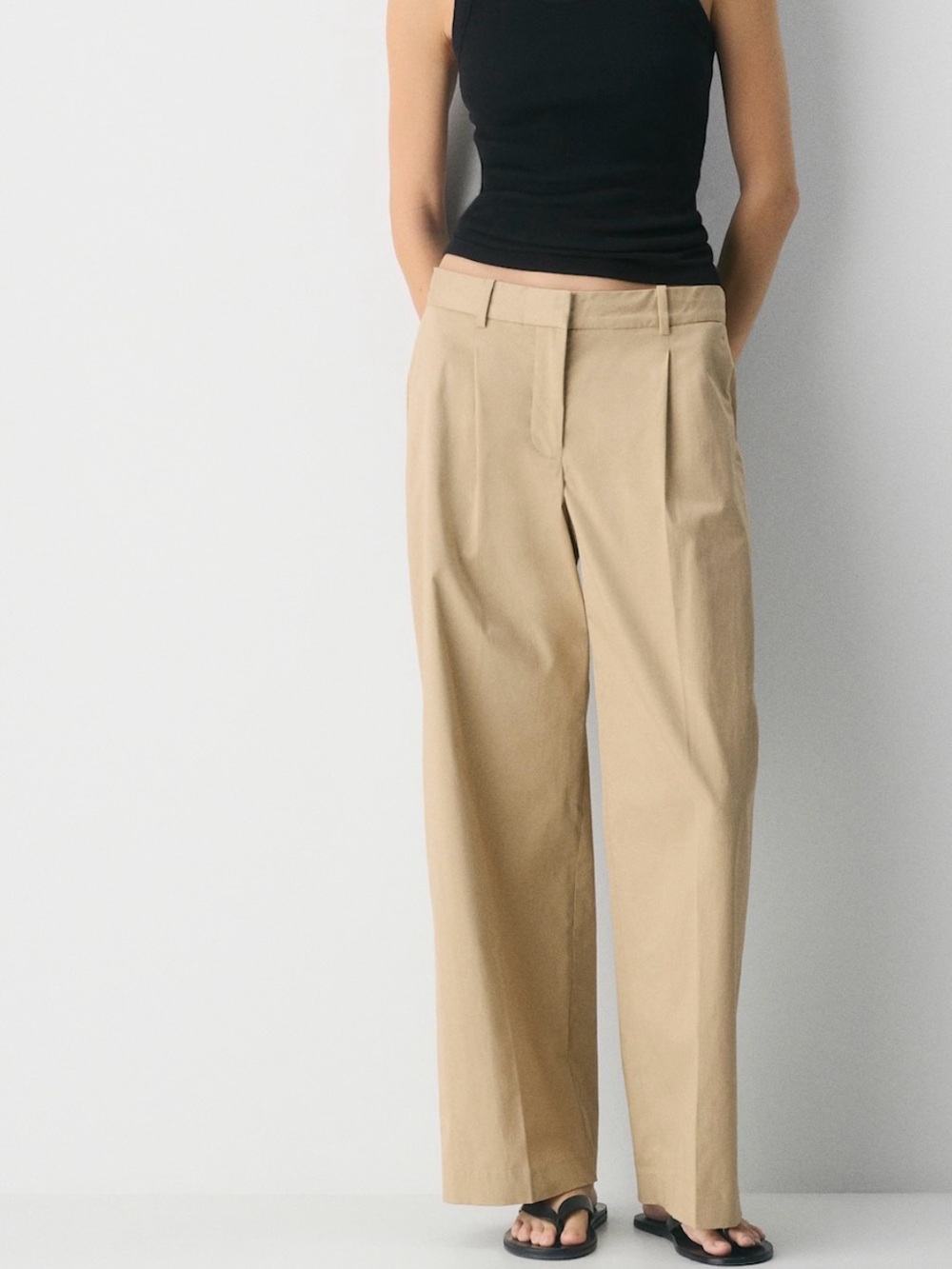 Aritzia Amherst Chino Pants